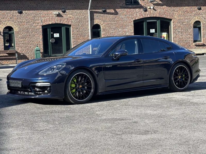 PORSCHE PANAMERA TURBO S E-HYBRID / BURMESTER / MATRIX LED / SPORTDESIGN 2018