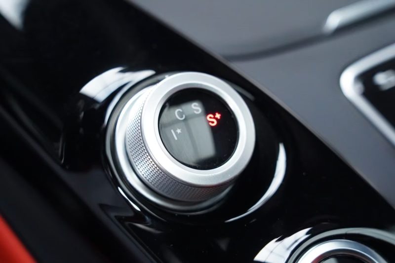 MERCEDES AMG GT COUPÉ V8 / BURMESTER / PANO / ÉCHAPPEMENT PERFORMANCE 2017