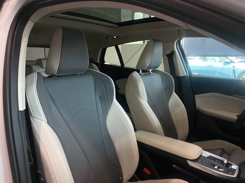 BMW IX2 XDRIVE30 / PANO / HARMAN KARDON / 360° / PACK INNOVATION 2024