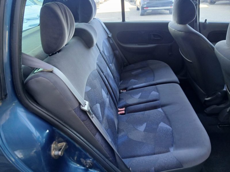 RENAULT CLIO RXE 80 CV  1.9DTI 2001  VENDU DANS L''ETAT A PRO OU EXPORT 