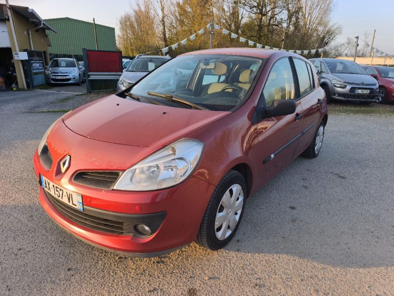 RENAULT CLIO III CONFORT DYNAMIQUE 1.5DCI 70 2006