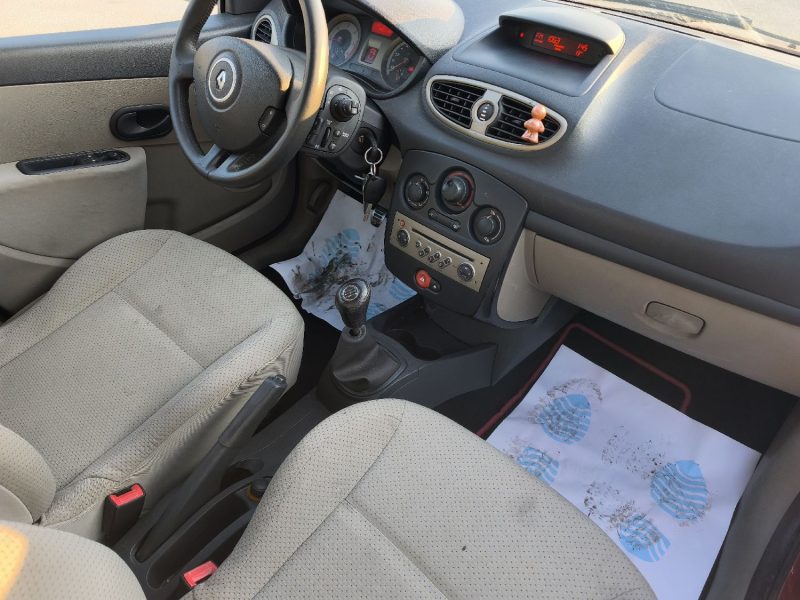 RENAULT CLIO III CONFORT DYNAMIQUE 1.5DCI 70 2006