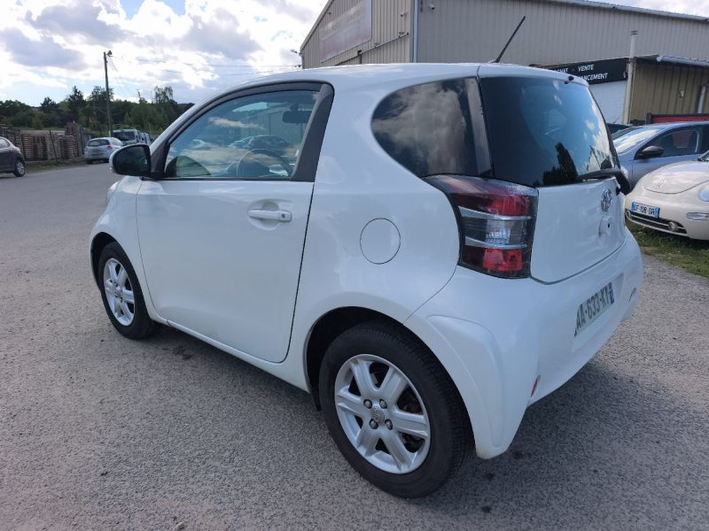 TOYOTA IQ 1.0 68 VVT-I IQ 1ST 2009