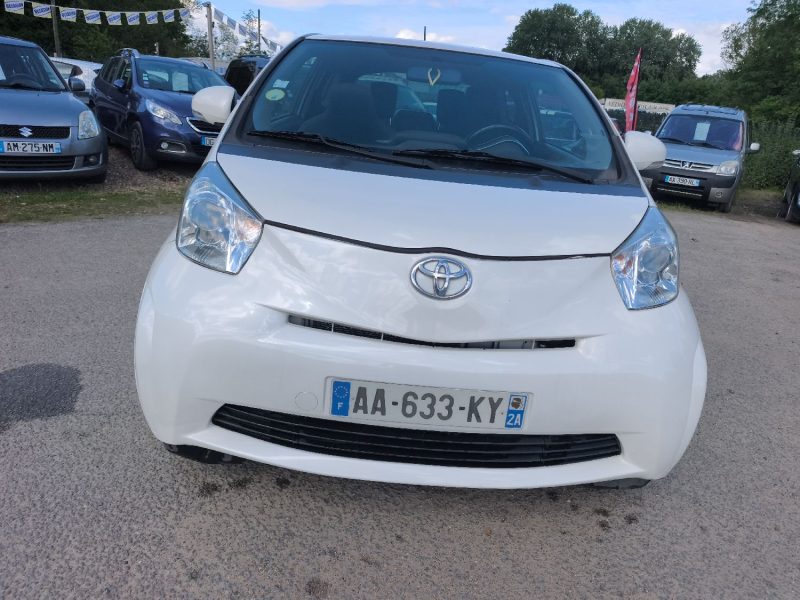 TOYOTA IQ 1.0 68 VVT-I IQ 1ST 2009