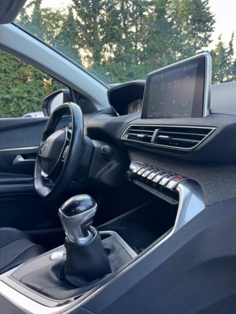 PEUGEOT 5008 1.6 BlueHdi 120cv ALLURE / 7 PLACES / GPS / CAMERA 360