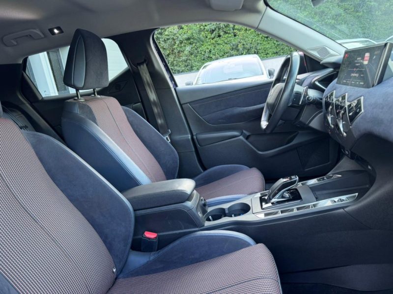 DS DS 3 BlueHdi 130cv EAT8 PERFORMANCE LINE + / 97 000km / SERIE INES DE LA FRESSANGE PARIS 