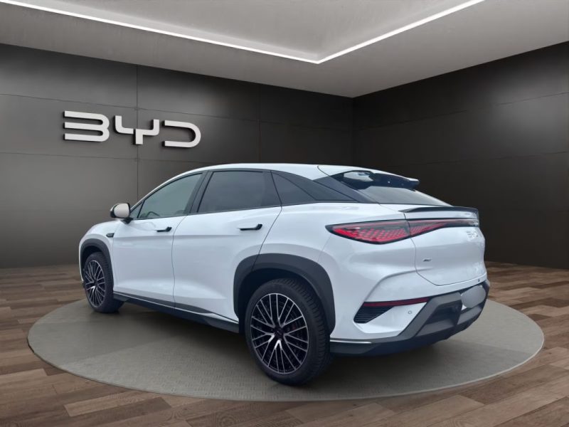 BYD SEALION 7 DESIGN AWD 530ch / TOIT PANORAMIQUE / CAMÉRA 360° / DYNAUDIO