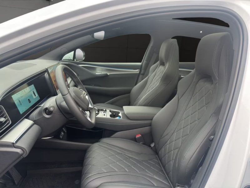 BYD SEALION 7 DESIGN AWD 530ch / TOIT PANORAMIQUE / CAMÉRA 360° / DYNAUDIO