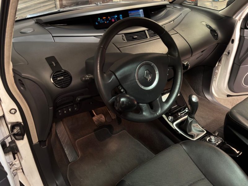 RENAULT ESPACE GRAND 4 IV 25 TH 2.0 DCI 150 Cv 1ERE MAIN BOITE AUTOMATIQUE TOIT OUVRANT 7 PLACES GPS