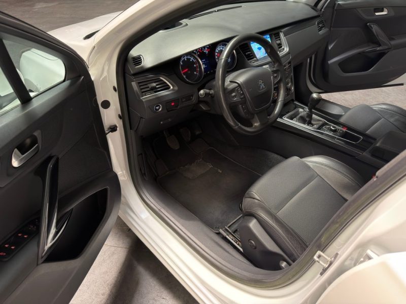 PEUGEOT 508 ALLURE 2.0 HDI 140 Cv ECRAN GPS / BVM6 CRIT AIR 2 - TRES BON ETAT 
