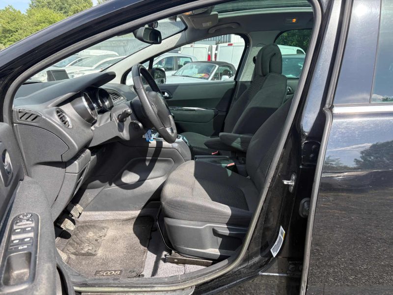 PEUGEOT 5008 1.6 BLUE HDI 120 ALLURE 7place garantie 12mois