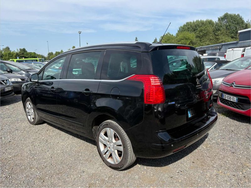 PEUGEOT 5008 1.6 BLUE HDI 120 ALLURE 7place garantie 12mois