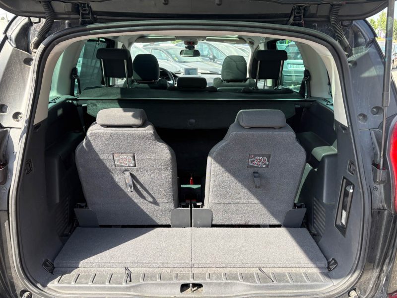 PEUGEOT 5008 1.6 BLUE HDI 120 ALLURE 7place garantie 12mois