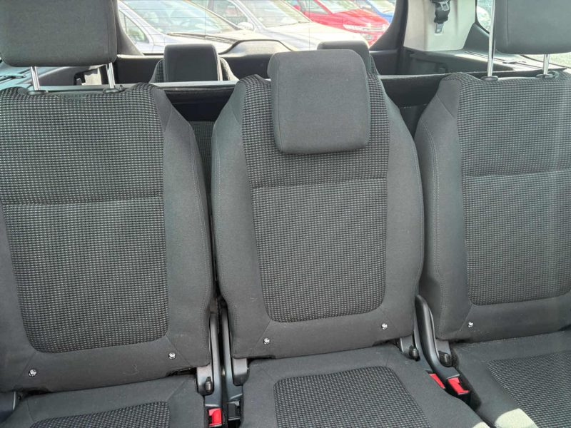PEUGEOT 5008 1.6 BLUE HDI 120 ALLURE 7place garantie 12mois