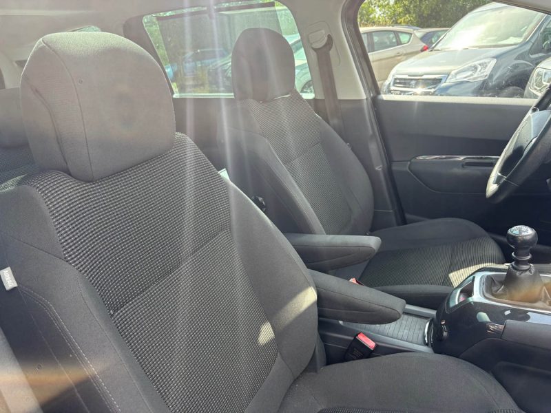 PEUGEOT 5008 1.6 BLUE HDI 120 ALLURE 7place garantie 12mois