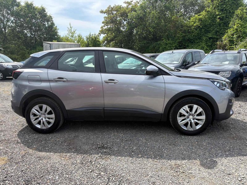 PEUGEOT 3008 - 2 1.6 BLUE HDI 130cv garantie 12mois