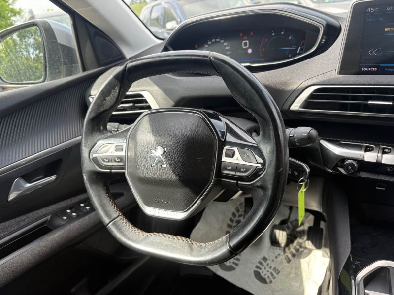 PEUGEOT 3008 - 2 1.6 BLUE HDI 130cv garantie 12mois