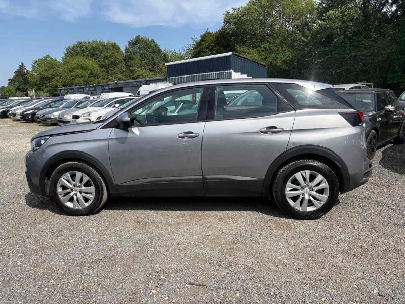 PEUGEOT 3008 - 2 1.6 BLUE HDI 130cv garantie 12mois