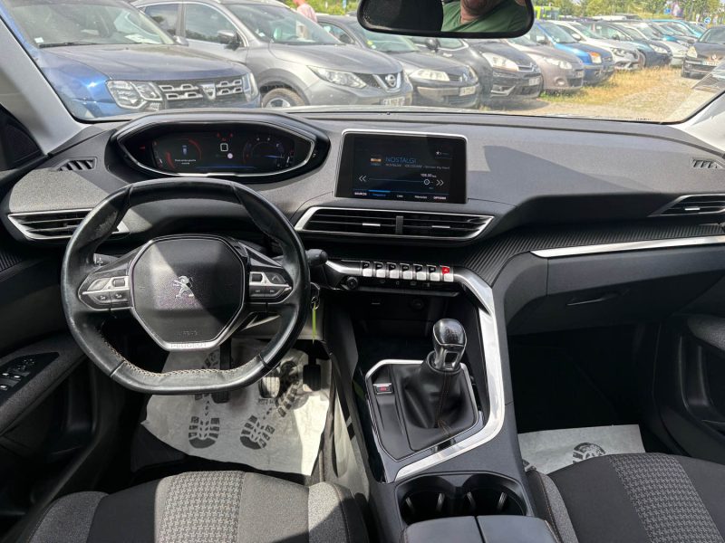 PEUGEOT 3008 - 2 1.6 BLUE HDI 130cv garantie 12mois