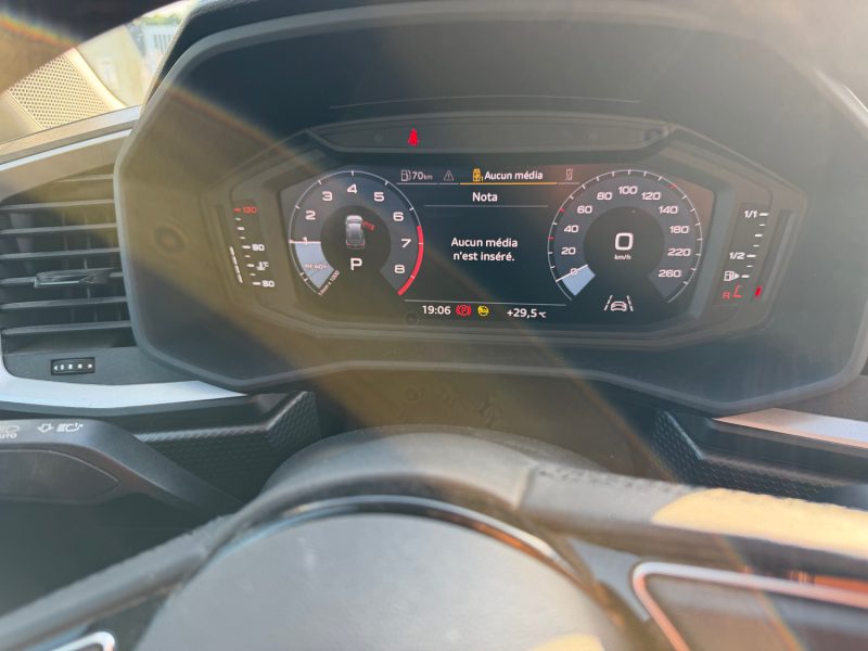 AUDI A1 30 TFSI 110CH DESIGN S TRONIC GARANTIE