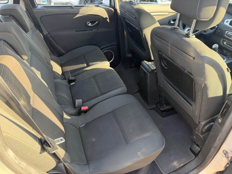 RENAULT GRAND SCENIC 3 1.5 DCI 105CH 7PLACES GARANTIE