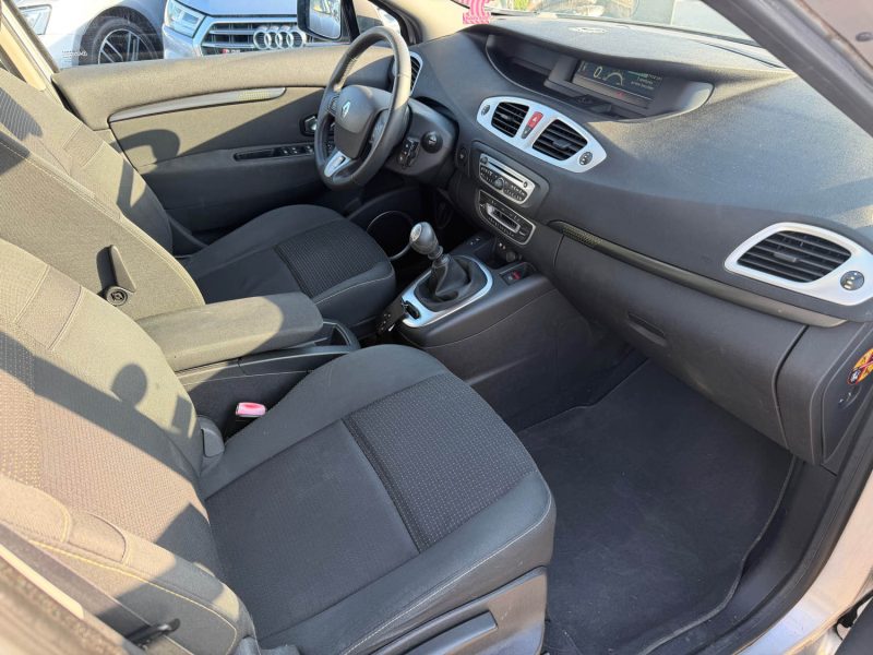 RENAULT GRAND SCENIC 3 1.5 DCI 105CH 7PLACES GARANTIE
