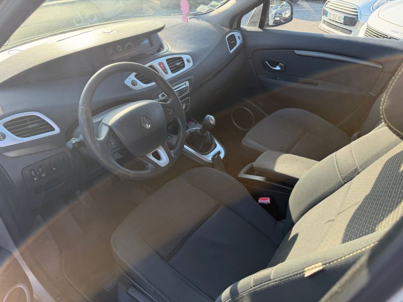 RENAULT GRAND SCENIC 3 1.5 DCI 105CH 7PLACES GARANTIE