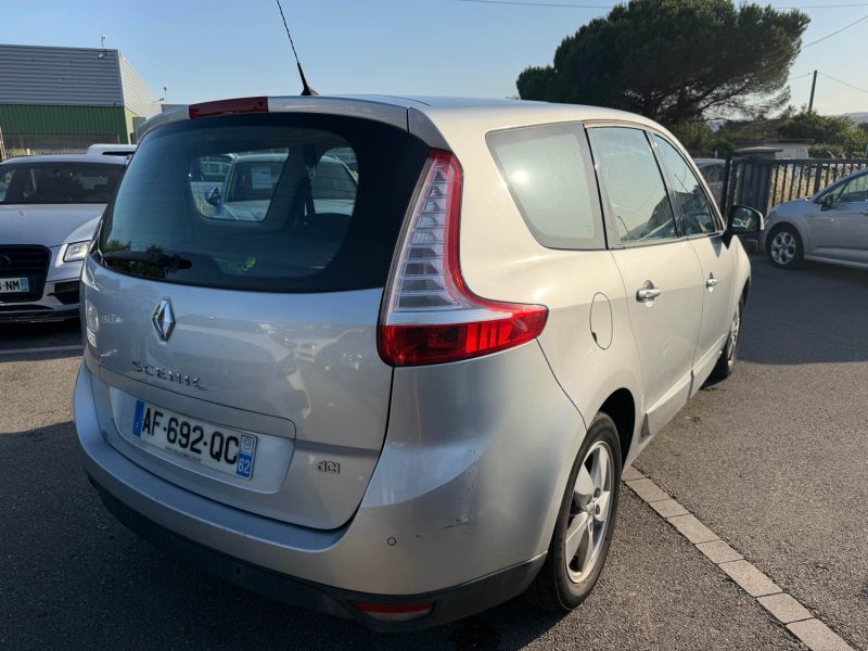 RENAULT GRAND SCENIC 3 1.5 DCI 105CH 7PLACES GARANTIE