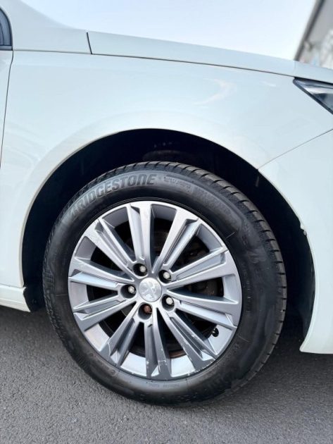 PEUGEOT 308 - 1.5 BLUE HDI - 130 ch - GARANTIE 3 MOIS 