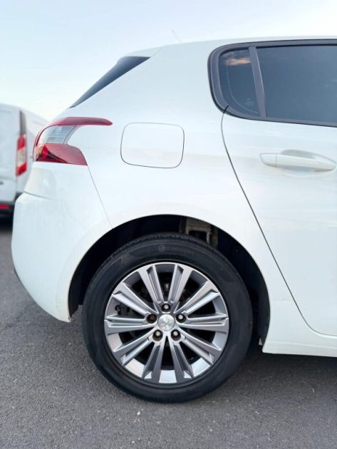 PEUGEOT 308 - 1.5 BLUE HDI - 130 ch - GARANTIE 3 MOIS 