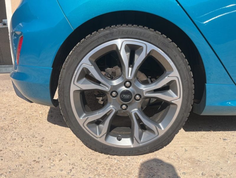 FORD FIESTA 1.0 L ECOBOOST 100 ch ST LINE BVA TOIT OUVRANT