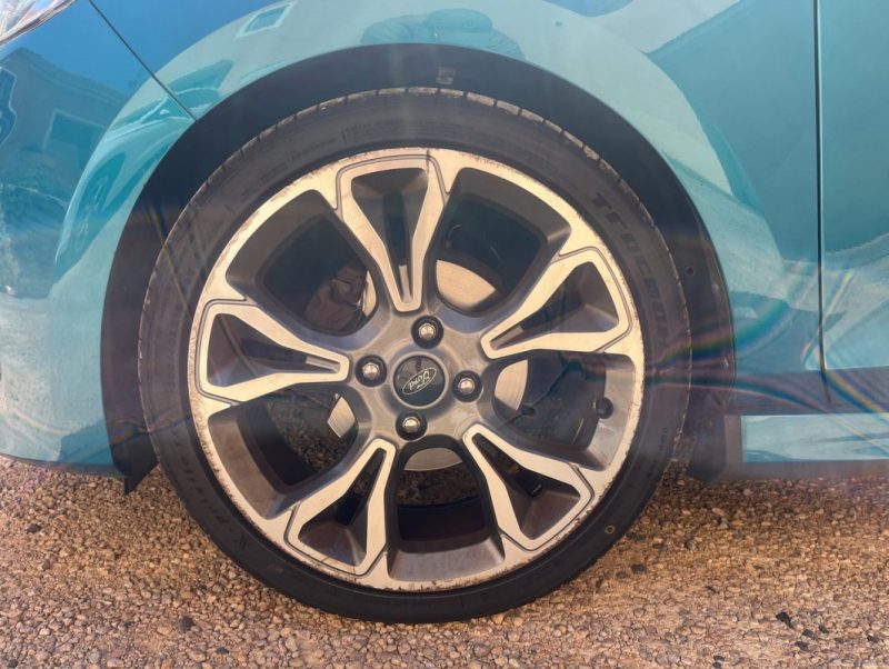 FORD FIESTA 1.0 L ECOBOOST 100 ch ST LINE BVA TOIT OUVRANT