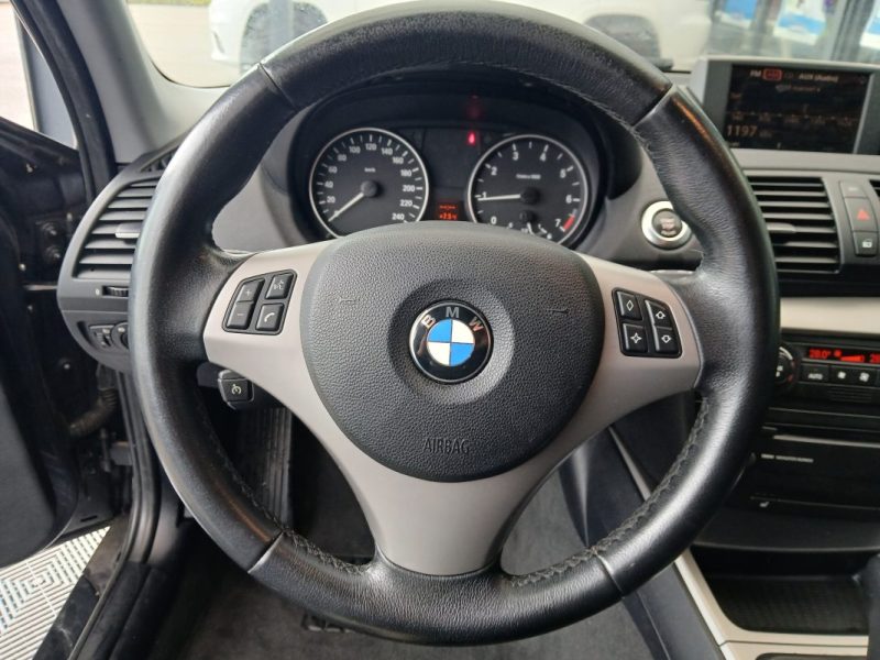 BMW SERIE 1  2.0I [118] 130 CV  2006