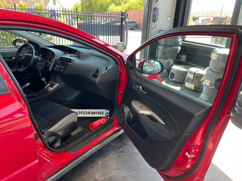 🚗 HONDA CIVIC VIII 1.3 83ch ⚙️ 📡 Radar de recul 📱 CarPlay ❄️ Climatisation