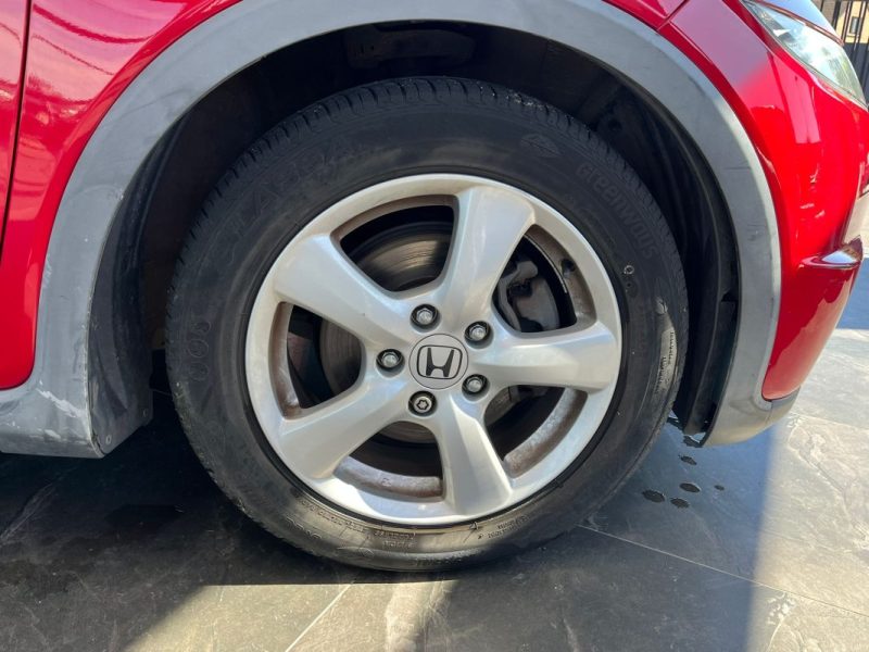 🚗 HONDA CIVIC VIII 1.3 83ch ⚙️ 📡 Radar de recul 📱 CarPlay ❄️ Climatisation