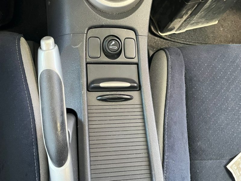 🚗 HONDA CIVIC VIII 1.3 83ch ⚙️ 📡 Radar de recul 📱 CarPlay ❄️ Climatisation