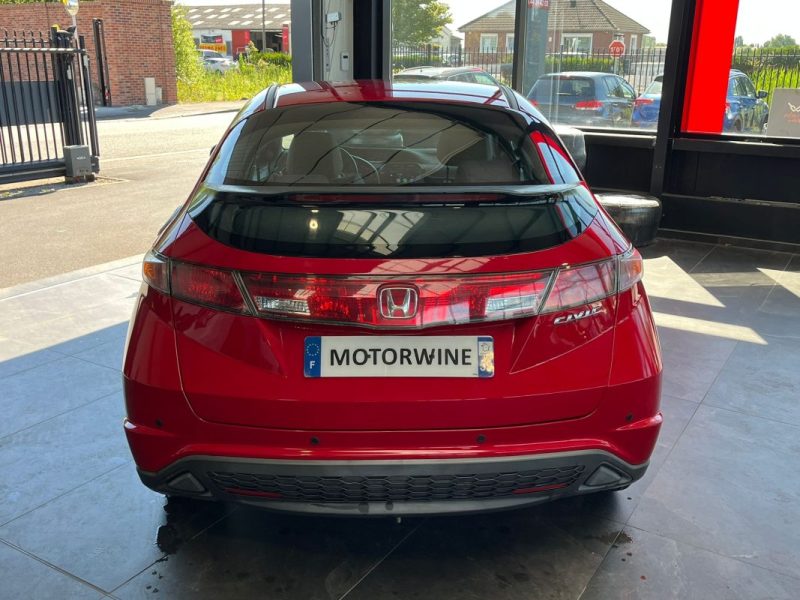 🚗 HONDA CIVIC VIII 1.3 83ch ⚙️ 📡 Radar de recul 📱 CarPlay ❄️ Climatisation