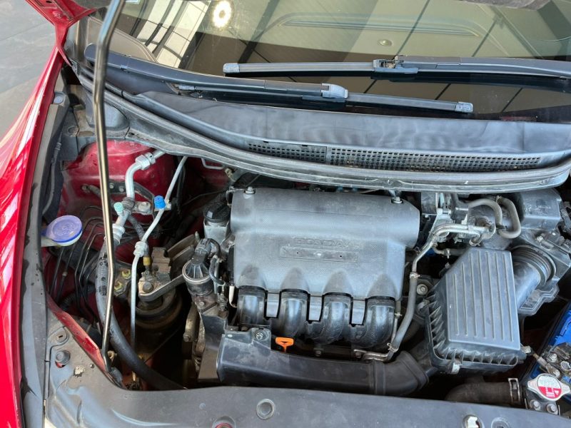 🚗 HONDA CIVIC VIII 1.3 83ch ⚙️ 📡 Radar de recul 📱 CarPlay ❄️ Climatisation