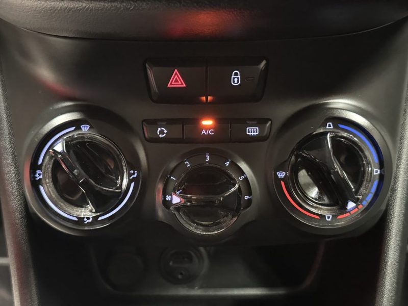 PEUGEOT 208 ACTIVE 1.6 HDI 100CV - Très bon état - Garantie 6 mois - Courroie de distribution faite 