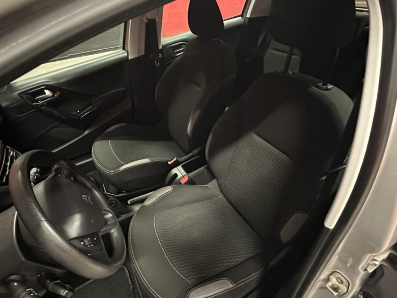 PEUGEOT 208 ACTIVE 1.6 HDI 100CV - Très bon état - Garantie 6 mois - Courroie de distribution faite 