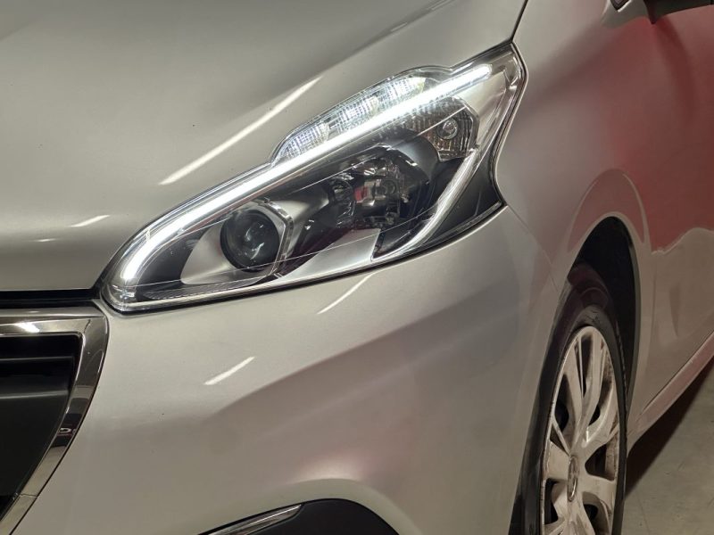 PEUGEOT 208 ACTIVE 1.6 HDI 100CV - Très bon état - Garantie 6 mois - Courroie de distribution faite 