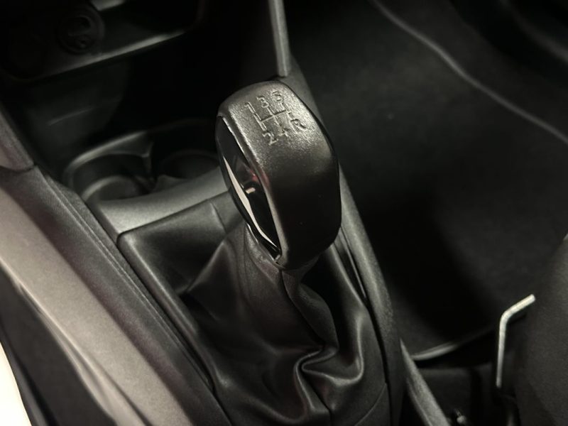 PEUGEOT 208 ACTIVE 1.6 HDI 100CV - Très bon état - Garantie 6 mois - Courroie de distribution faite 
