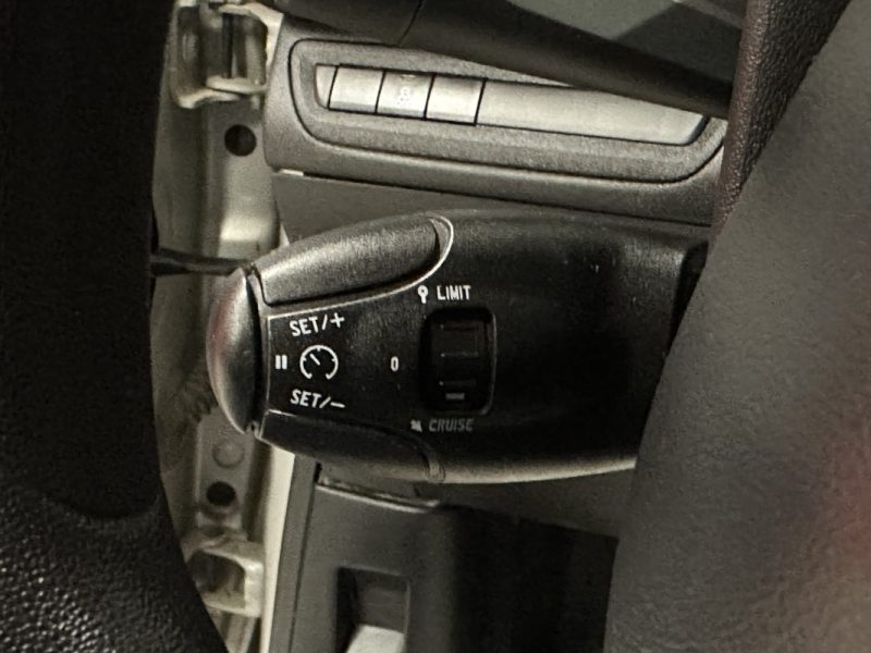 PEUGEOT 208 ACTIVE 1.6 HDI 100CV - Très bon état - Garantie 6 mois - Courroie de distribution faite 