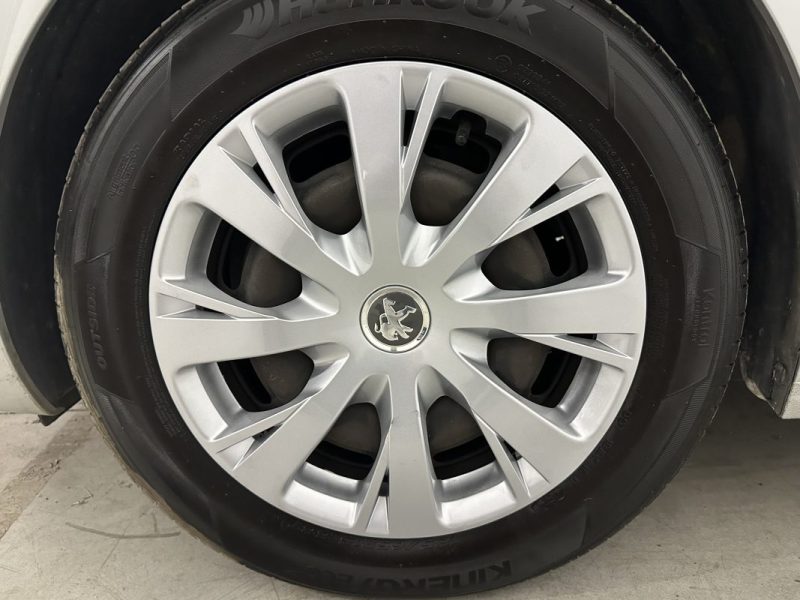 PEUGEOT 208 ACTIVE 1.6 HDI 100CV - Très bon état - Garantie 6 mois - Courroie de distribution faite 