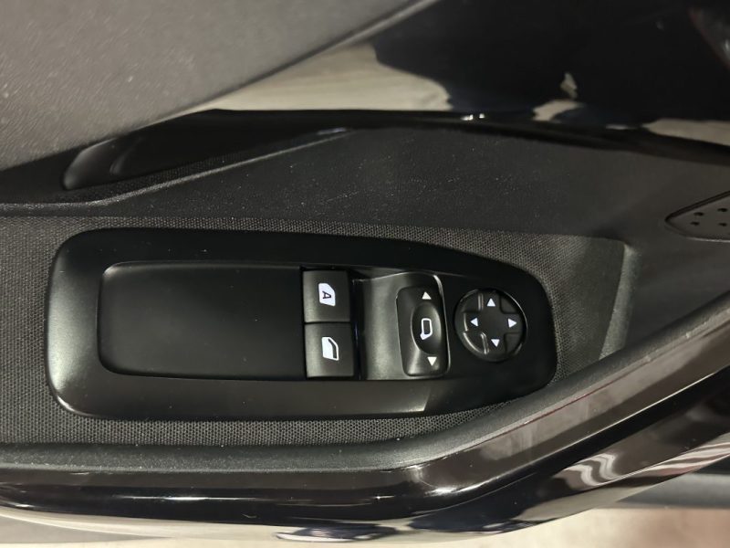 PEUGEOT 208 ACTIVE 1.6 HDI 100CV - Très bon état - Garantie 6 mois - Courroie de distribution faite 