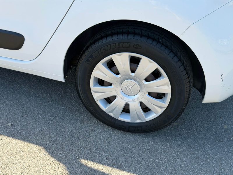 Citroën C3 Picasso 1.4 VTi 95ch Attraction - Faible Kilométrage - Chaine - Révisée & Garantie 6 Mois