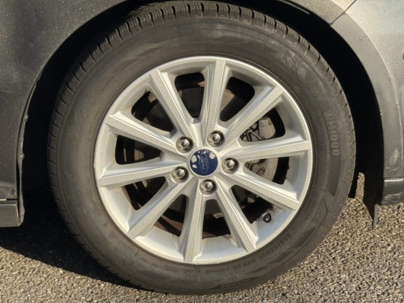 FORD Focus SW 1.0 EcoBoost 125ch Titanium Garantie 6 Mois