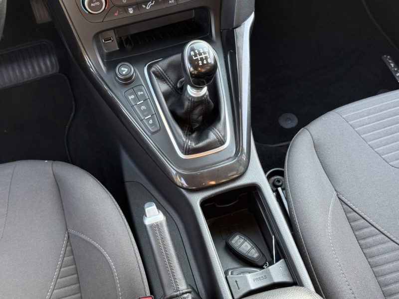 FORD Focus SW 1.0 EcoBoost 125ch Titanium Garantie 6 Mois