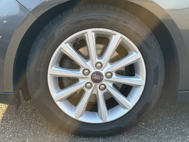 FORD Focus SW 1.0 EcoBoost 125ch Titanium Garantie 6 Mois