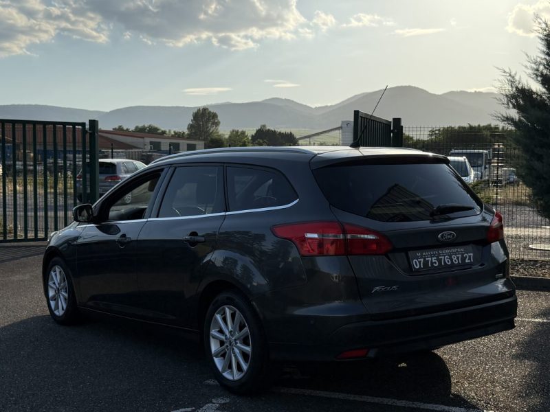 FORD Focus SW 1.0 EcoBoost 125ch Titanium Garantie 6 Mois